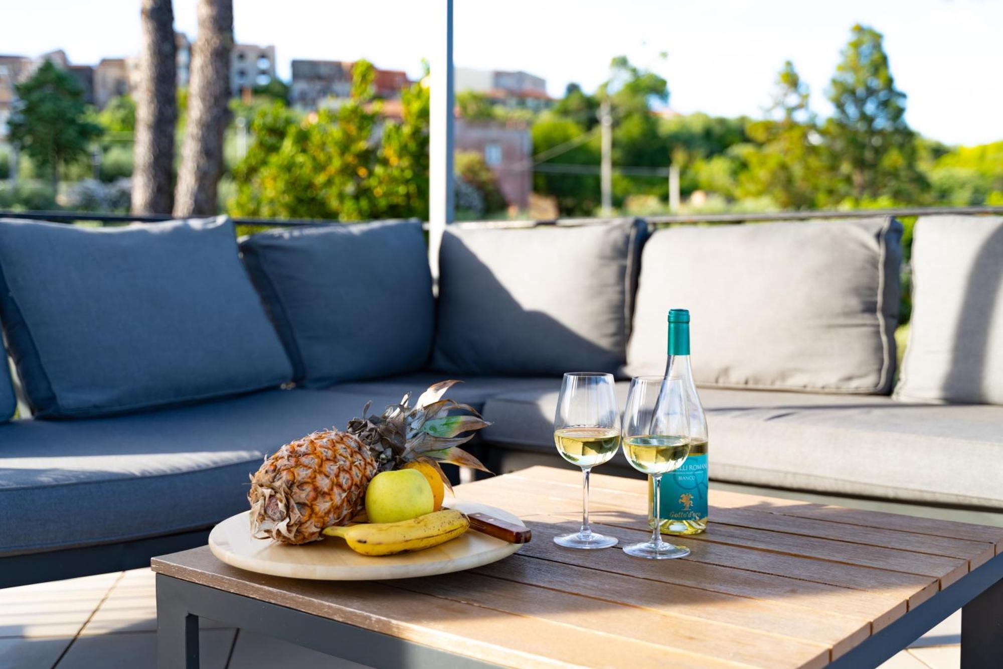 Villa Del Pino, Terrazza Vista Mare มินตูร์โน ภายนอก รูปภาพ